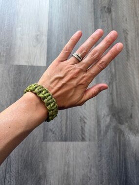 Paracord Bracelet NEW Unisex Handmade USA Olive Green Neon Adjustable